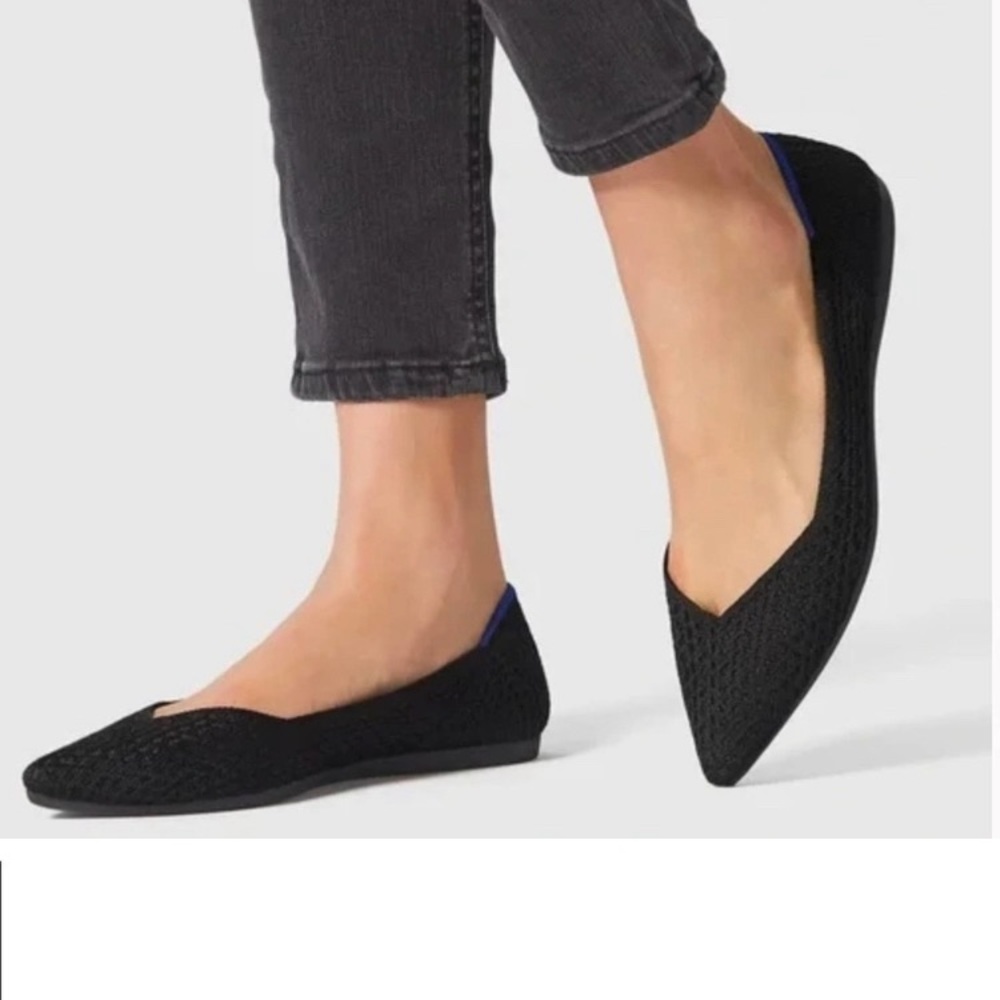 Rothy’s size 6 slip on black pointed toe ballet flats